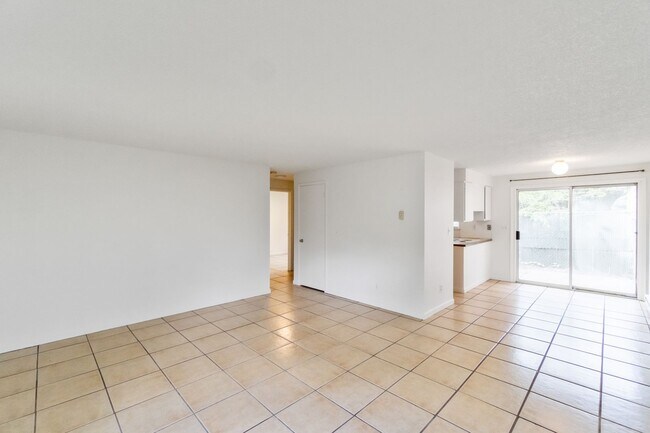 Building Photo - 1314-1316 N Napa St