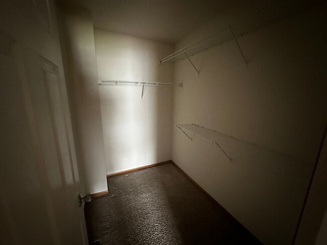 Building Photo - 3 Bed 3 Bath Townhome