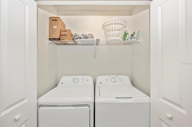 Building Photo - 12550 Galapagos Ct