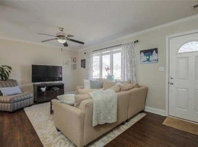 Building Photo - {5611} Updated OP Ranch + Two Car Garage + Fenced Yard and Stamped Concrete Patio Perfect for Spr...