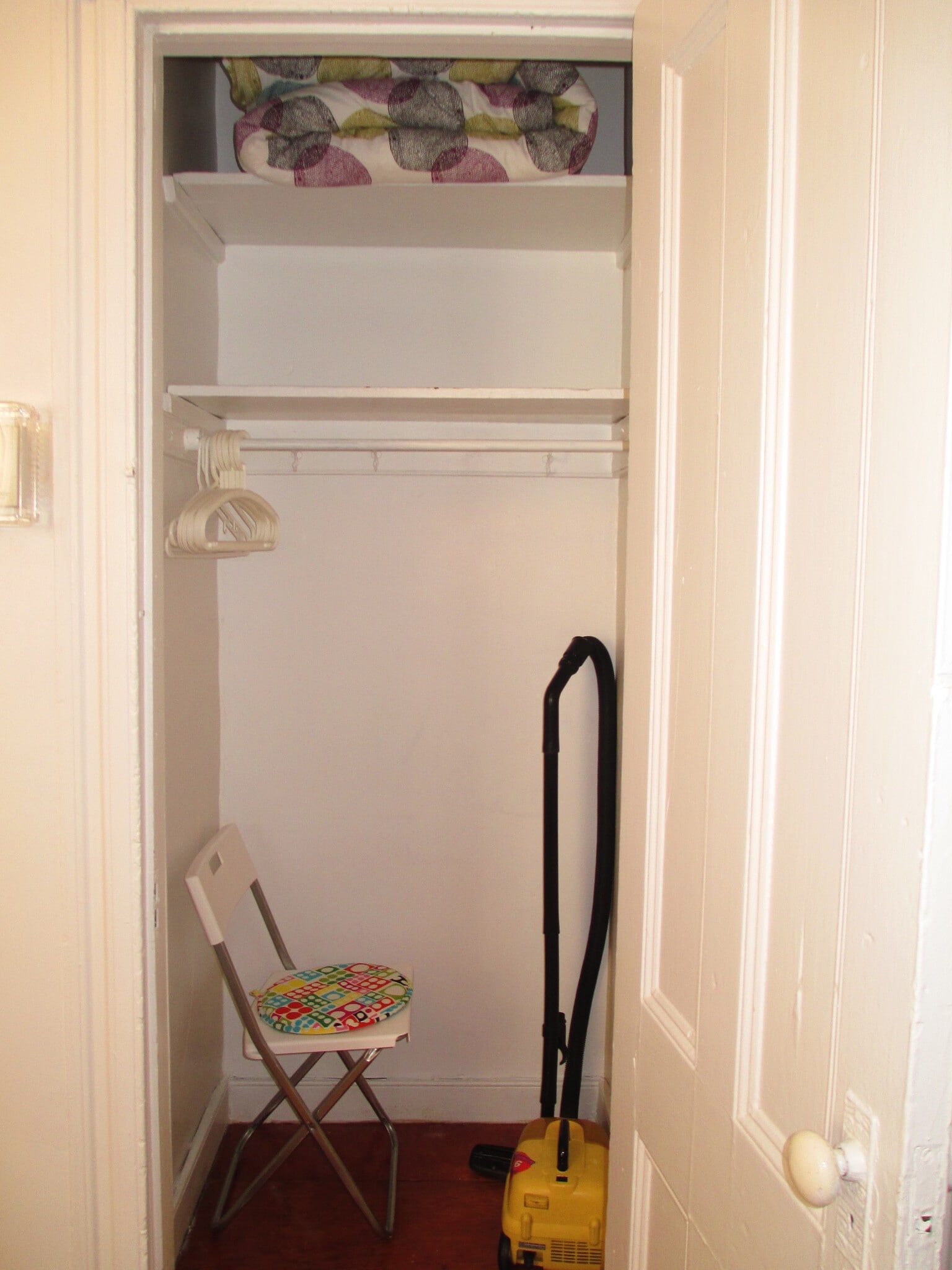 closet - 855 Pavonia Ave