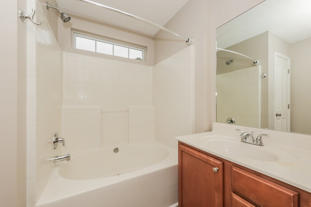 Building Photo - 8900 Ristau Ct