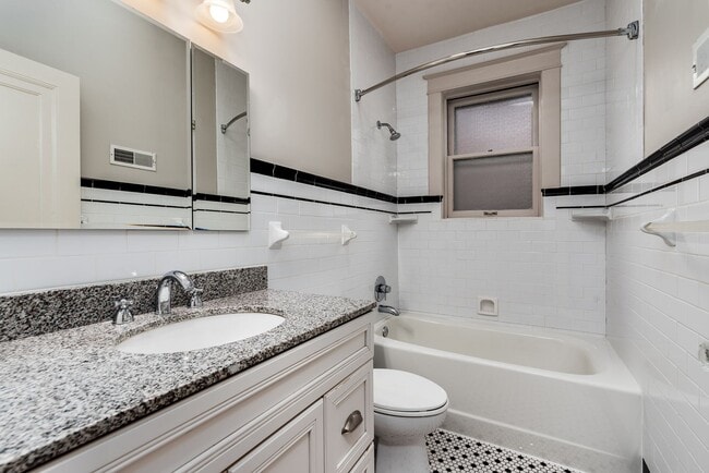 Building Photo - 6615 San Bonita Ave