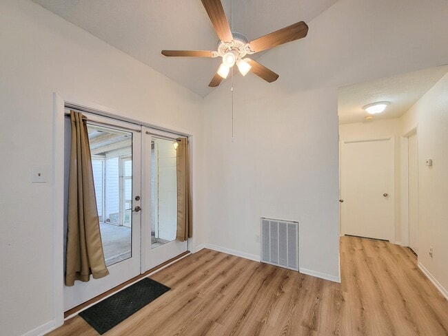 Building Photo - 17808 Northway Ct
