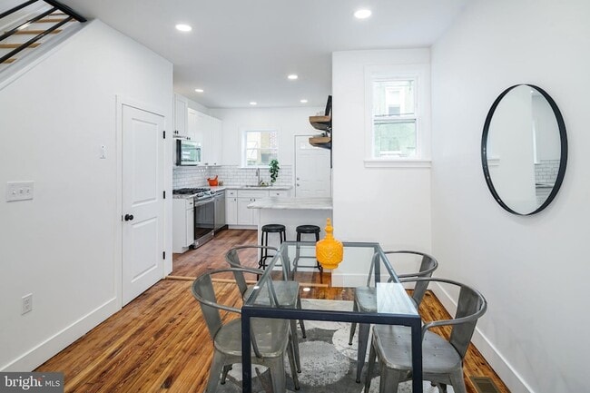 Building Photo - 1424 S Marston St