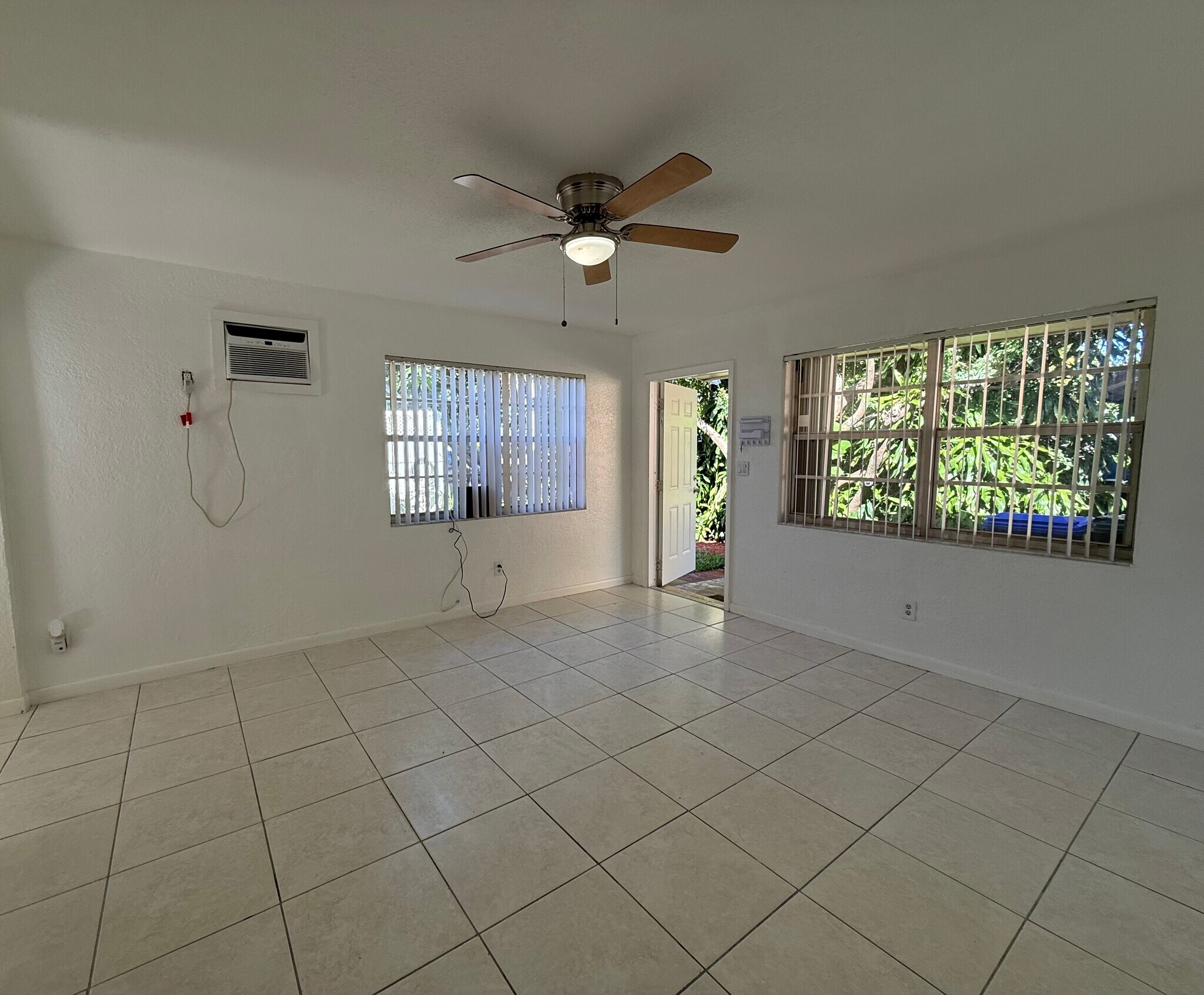 Building Photo - 2515 McKinley St
