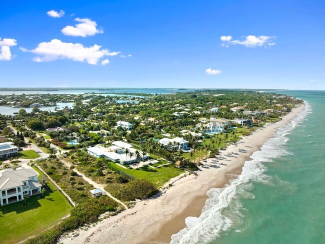 Building Photo - 2120 Mangrove-Welcome to Paradise