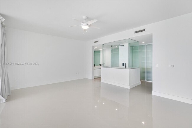 Building Photo - 1040 Biscayne Blvd