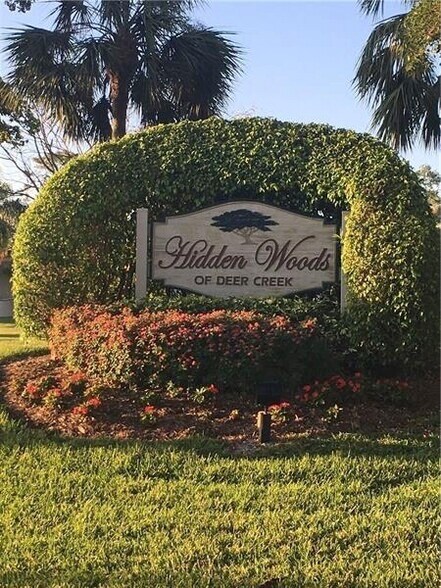 Condo in Hidden Woods - 225 Deer Creek Blvd