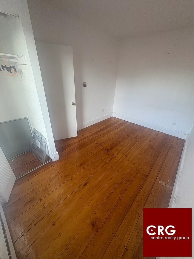 Building Photo - 301 Marlborough St