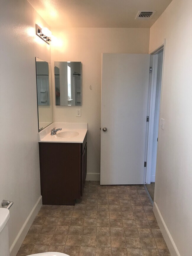 Building Photo - Now Available – 4 Bedroom Home with Loft i...
