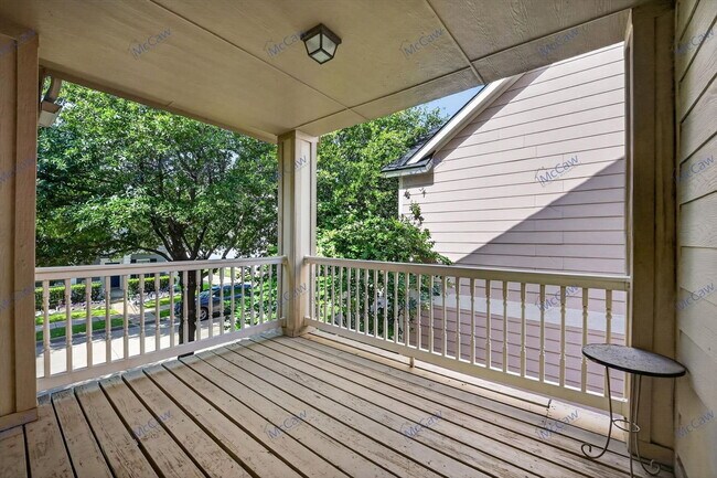 Building Photo - 1209 Chattahoochee