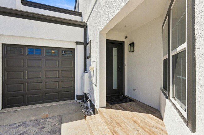 Building Photo - 700 Lido Park Dr