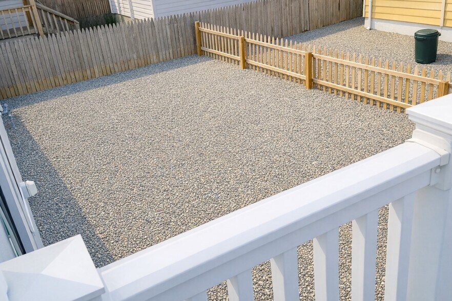 Building Photo - 213 Sheridan Ave