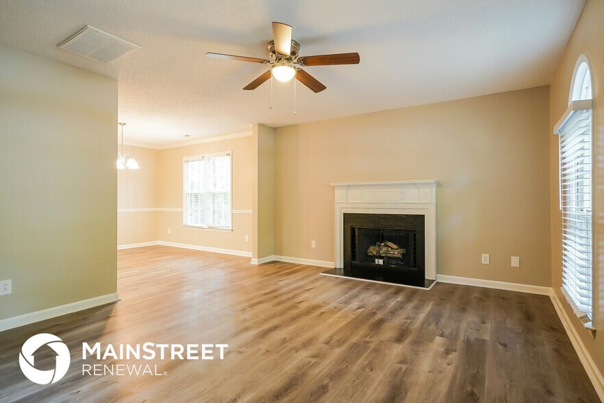 Building Photo - 3600 Hopper St