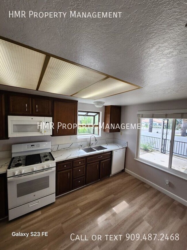 Building Photo - THIS HOUSE IS SPLIT  in a quiet Rancho Cuc...