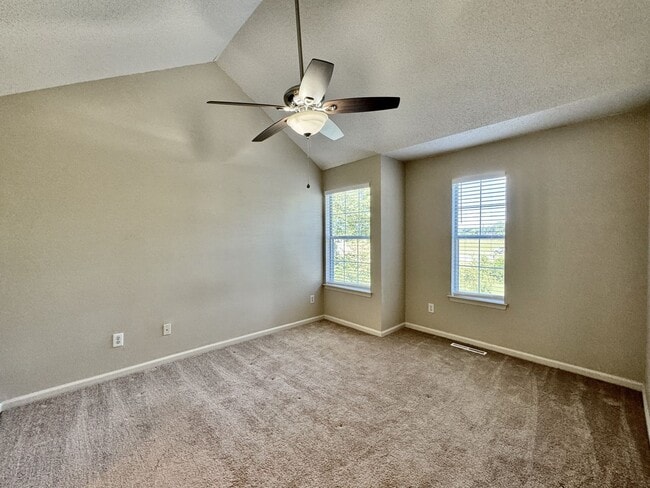 Building Photo - Available 06-15-25! End-Unit Condo w/2 Pri...