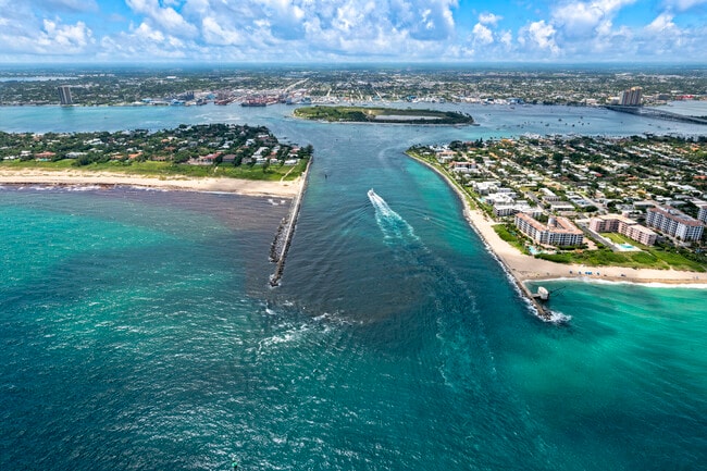 Building Photo - 4200 N Ocean Dr