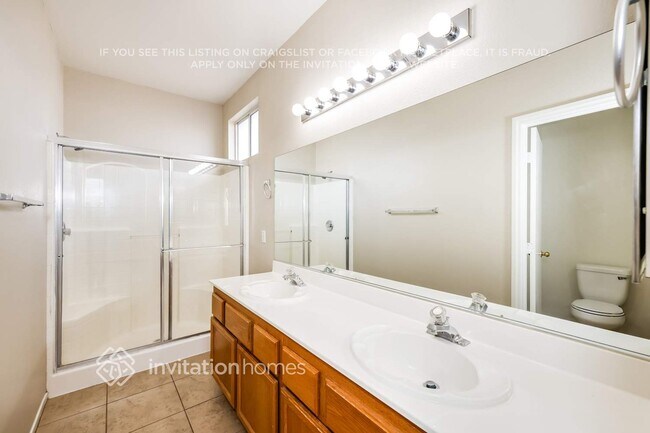 Building Photo - 534 Startop St