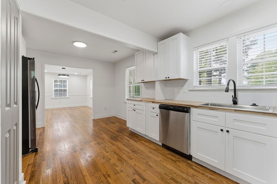 Building Photo - 2762 Oldknow Dr NW