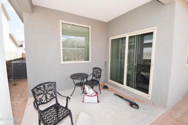 Building Photo - 51117 Desert Sunflower Ave