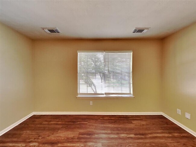 Building Photo - 3726 Liles Ln