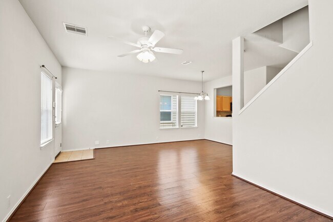 Building Photo - 23611 Wildwood Green Way