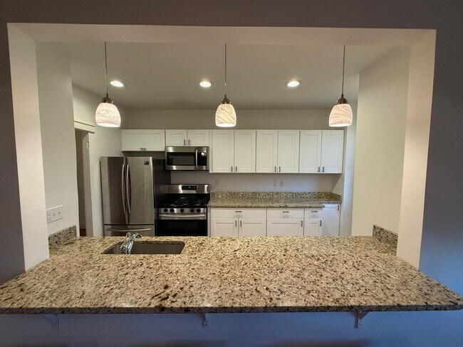 Building Photo - 204-204 S Braddock Ave