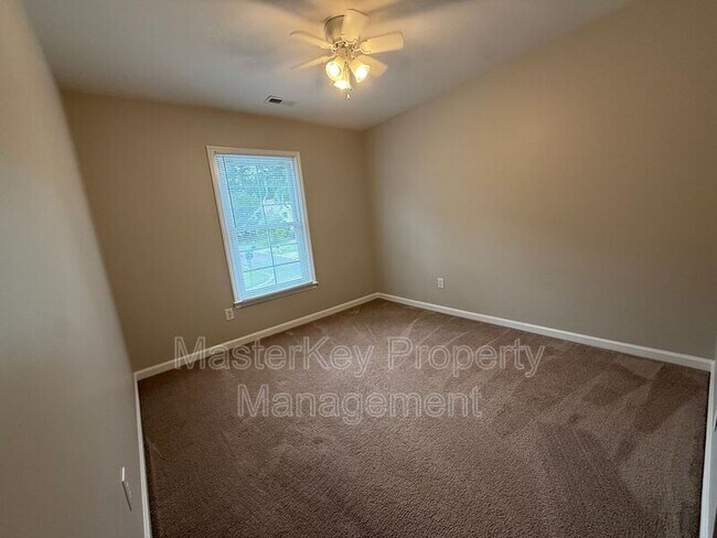 Building Photo - 515 S Coalport Dr