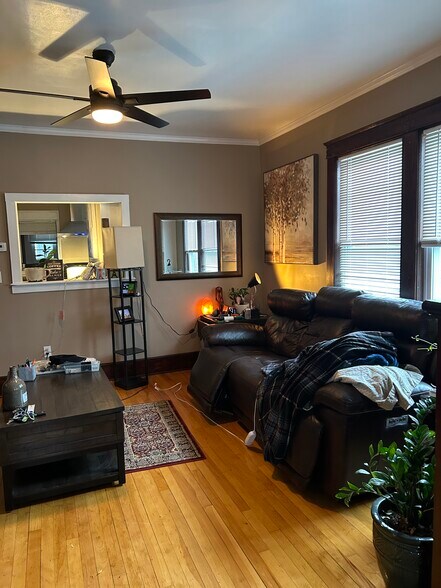 Building Photo - 14 Park St