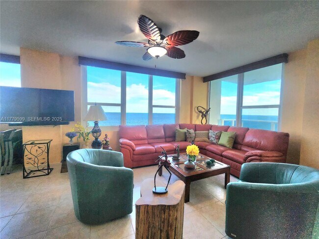 Building Photo - 3505 S Ocean Dr