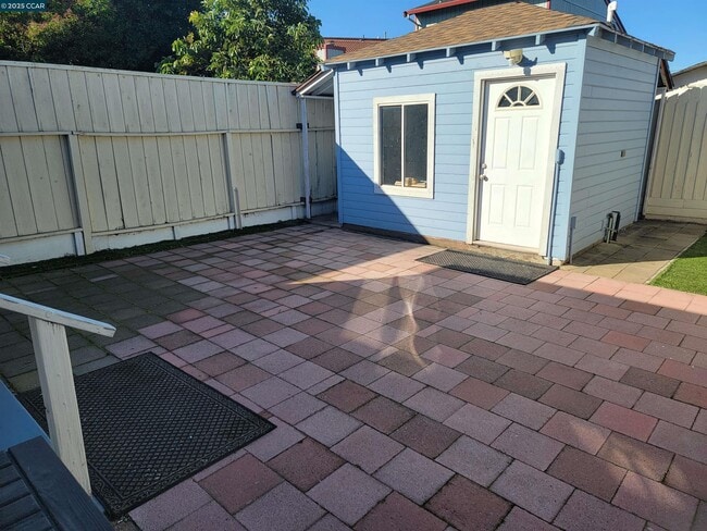 Building Photo - 2717 21st St