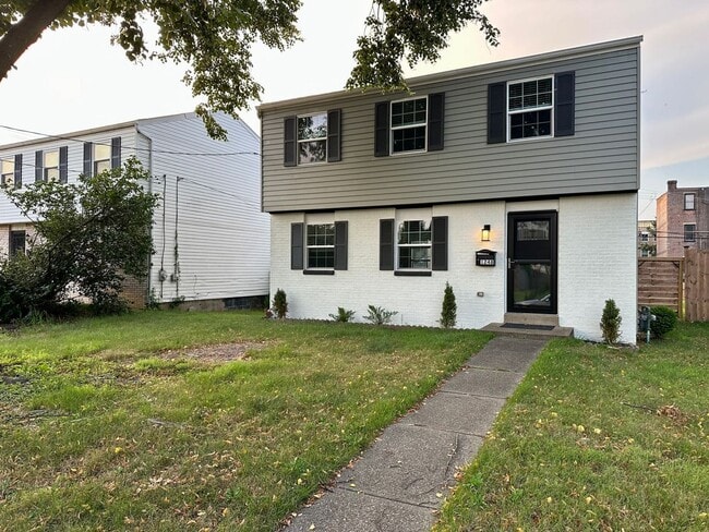 Building Photo - 1248 Pennsylvania Ave