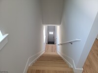 Building Photo - 118 Shephard Ave