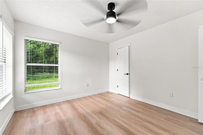 Building Photo - 2405 Appaloosa Cir