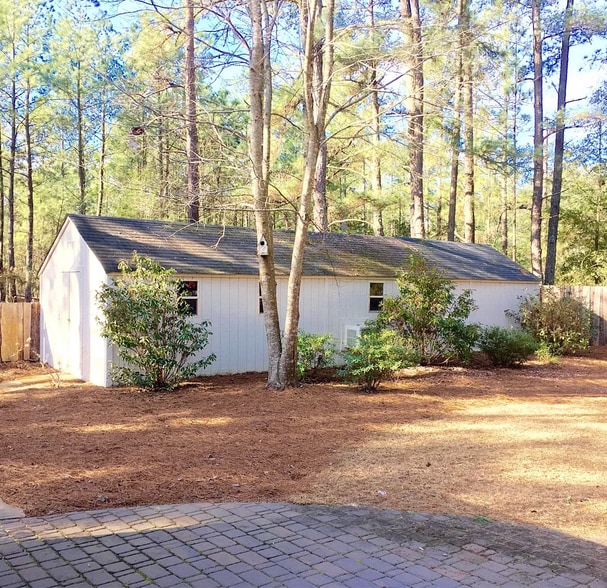 480 sq ft shed - 1104 Linden Rd