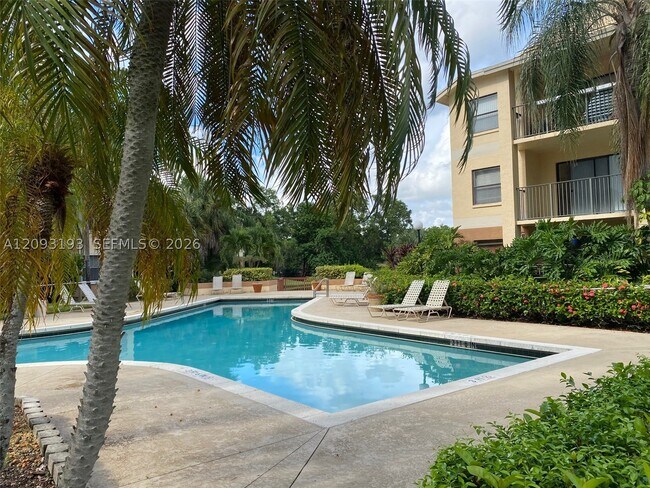 Building Photo - 9999 Summerbreeze Dr