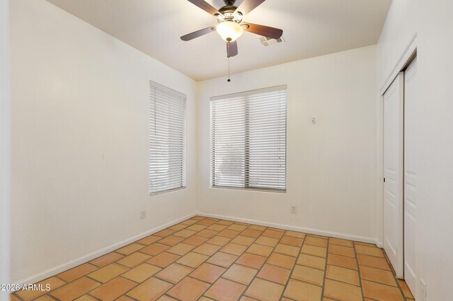 Building Photo - 2320 S Sorrelle