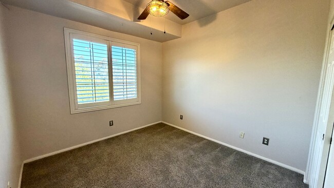 Building Photo - 4006 Craven Rd