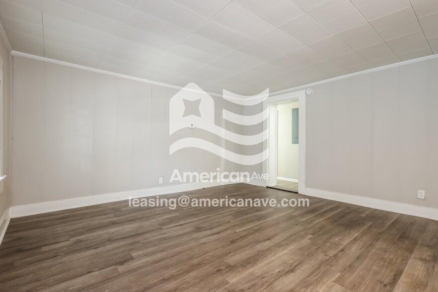 Building Photo - 1708 28th Ave