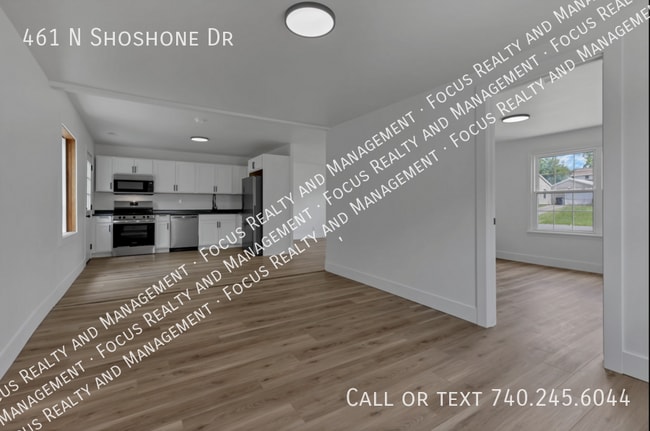 Building Photo - 461 N Shoshone Dr
