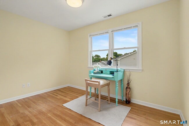 Building Photo - 211 Hunyadi Ave