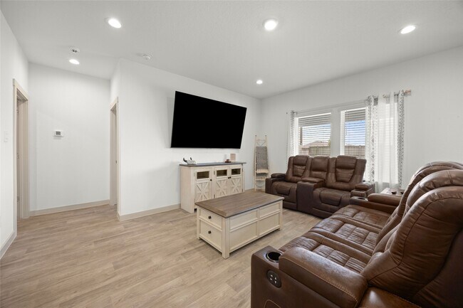 Building Photo - 1134 Della Ln