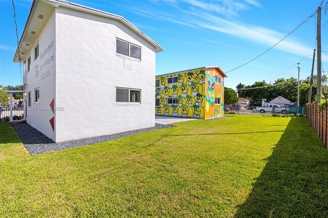 Building Photo - 7600 N Miami Ave