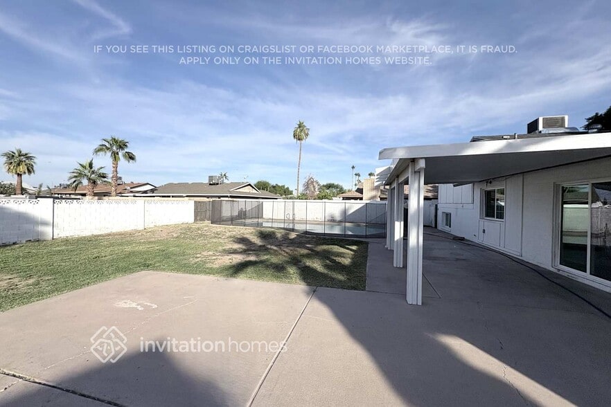 Building Photo - 1628 E Fremont Dr