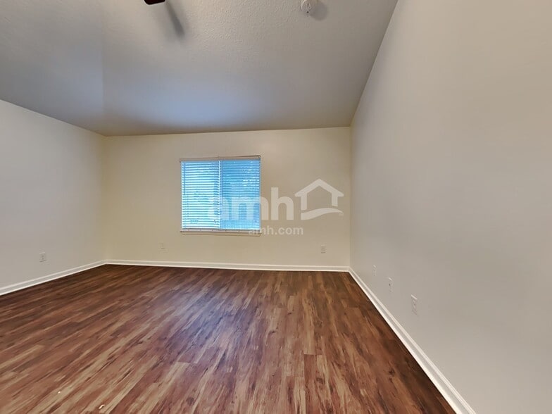 Building Photo - 6114 Sage Willow Way