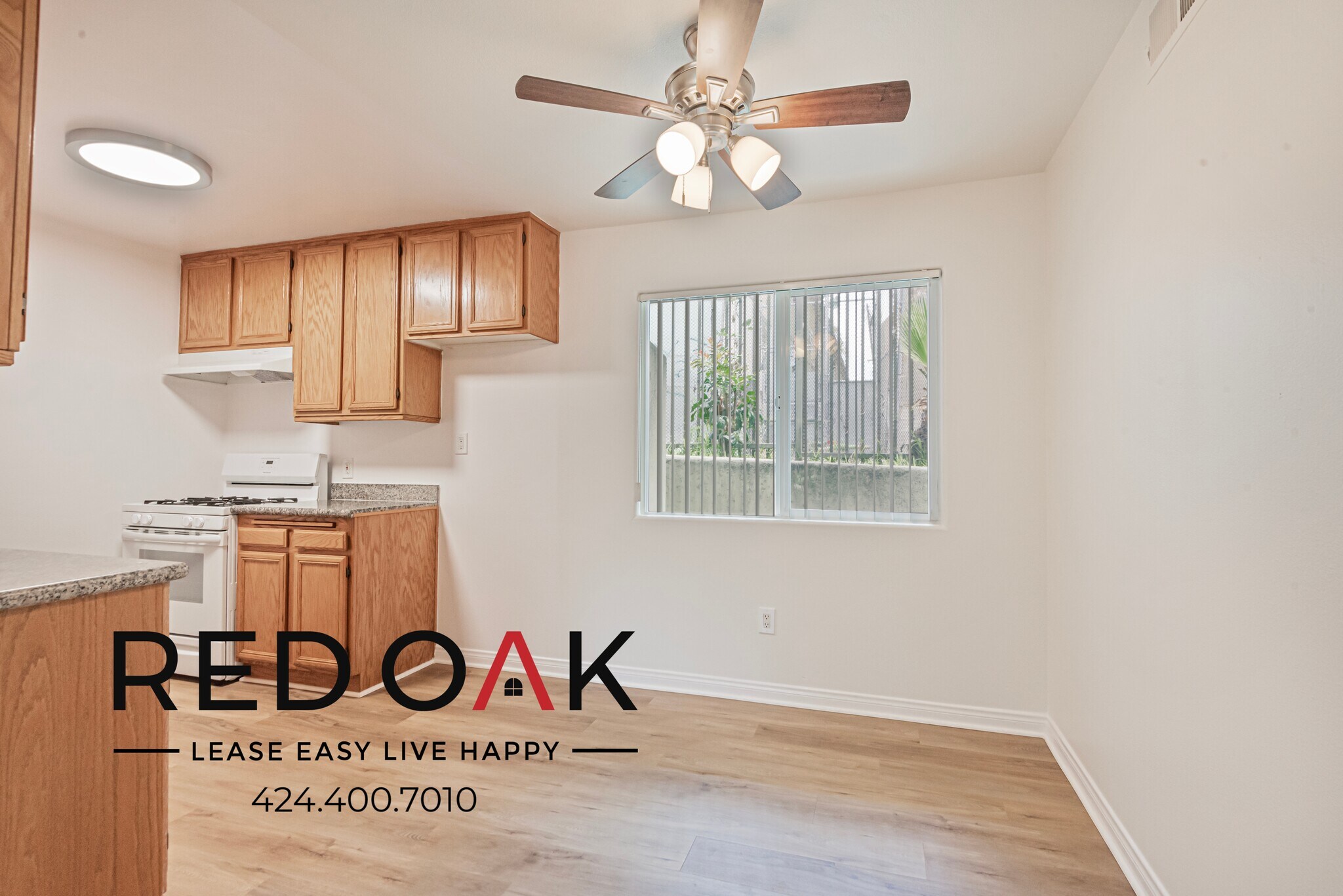 Building Photo - 326 S Westlake Ave