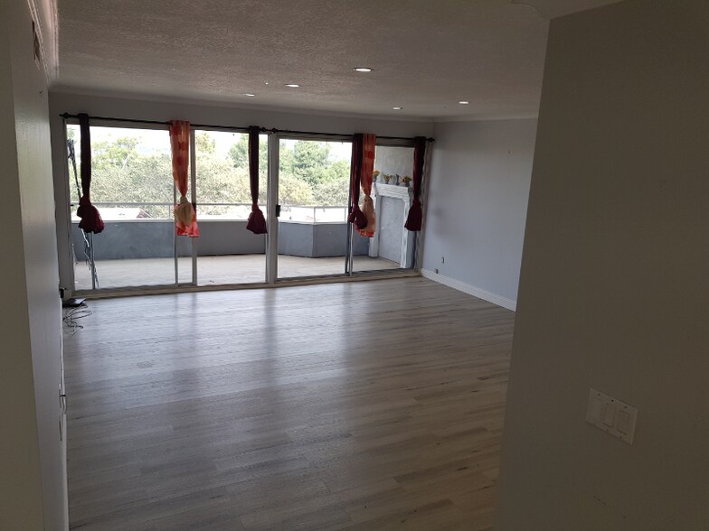 Building Photo - 22301 Caminito Mescalero