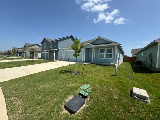 Building Photo - 1155 Barbarosa Rd