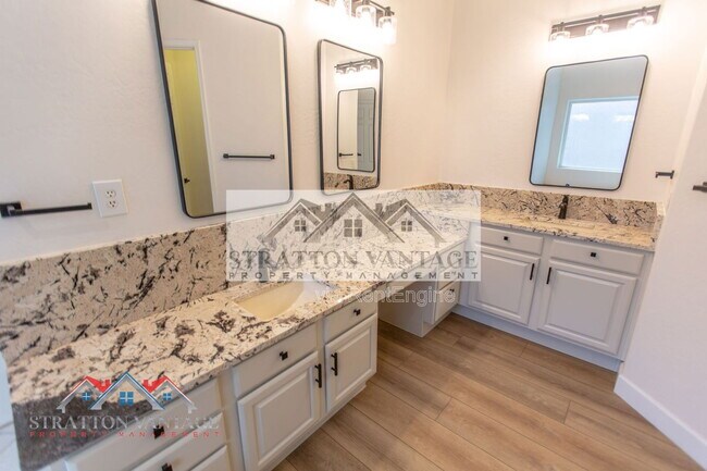 Building Photo - 13458 W Coronado Rd